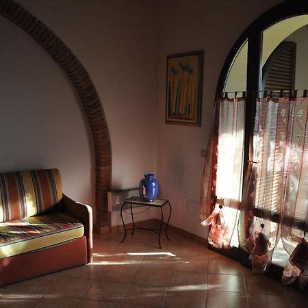 Monolocale Con Piscina S.Martino Apartment Riparbella Luaran gambar
