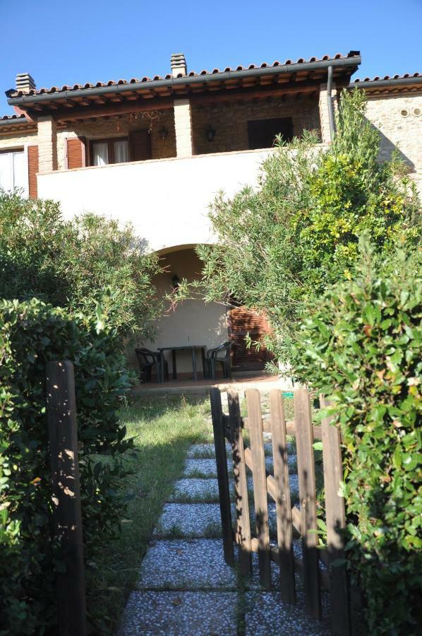 Monolocale Con Piscina S.Martino Apartment Riparbella Luaran gambar