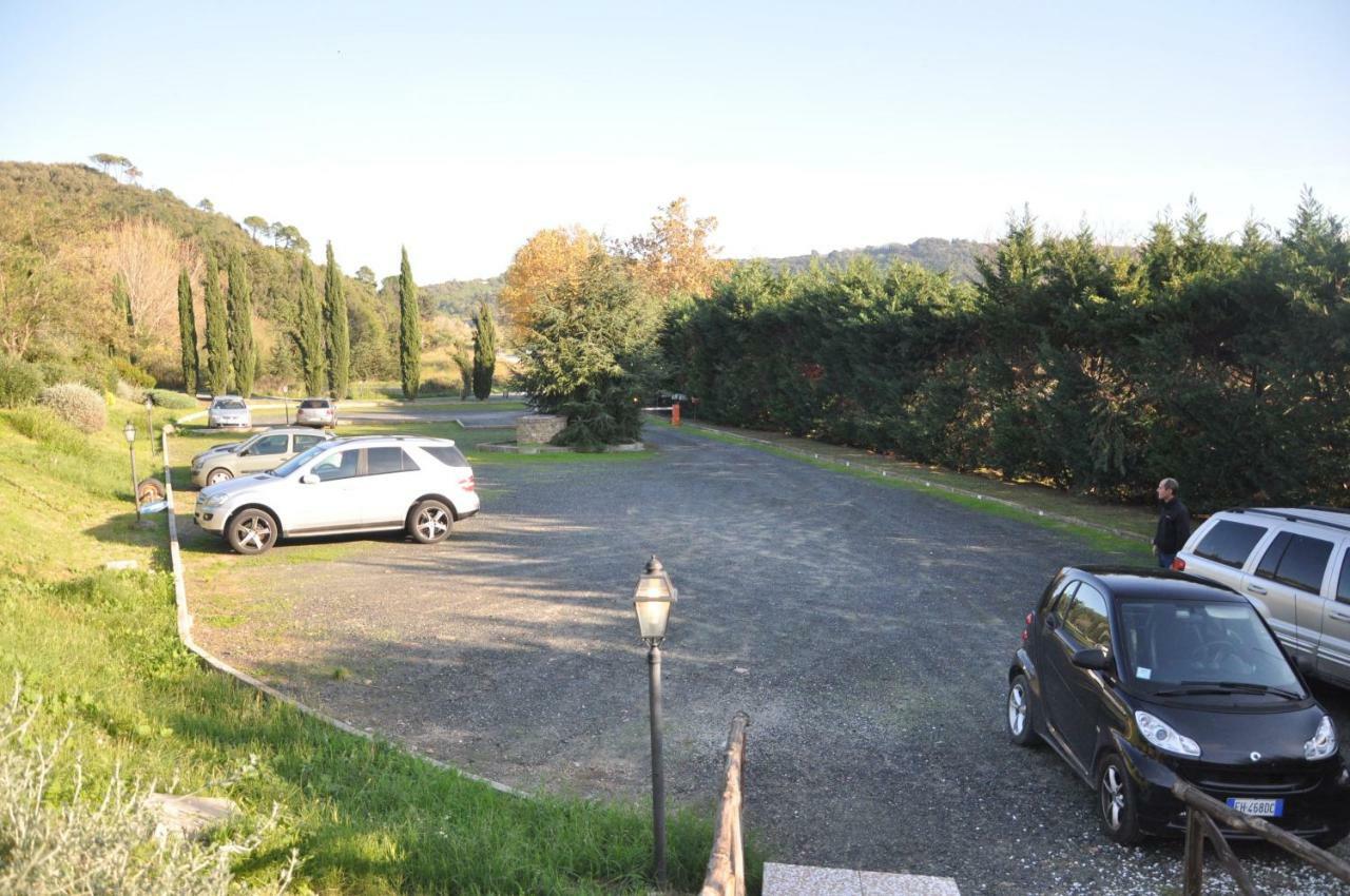 Monolocale Con Piscina S.Martino Apartment Riparbella Luaran gambar